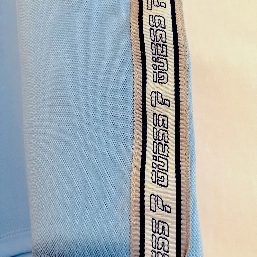 Guess men shorts
